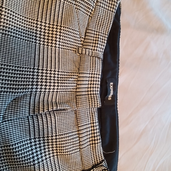 Express Editor Barely Boot Low Rise Pattern Pants - Picture 5 of 6